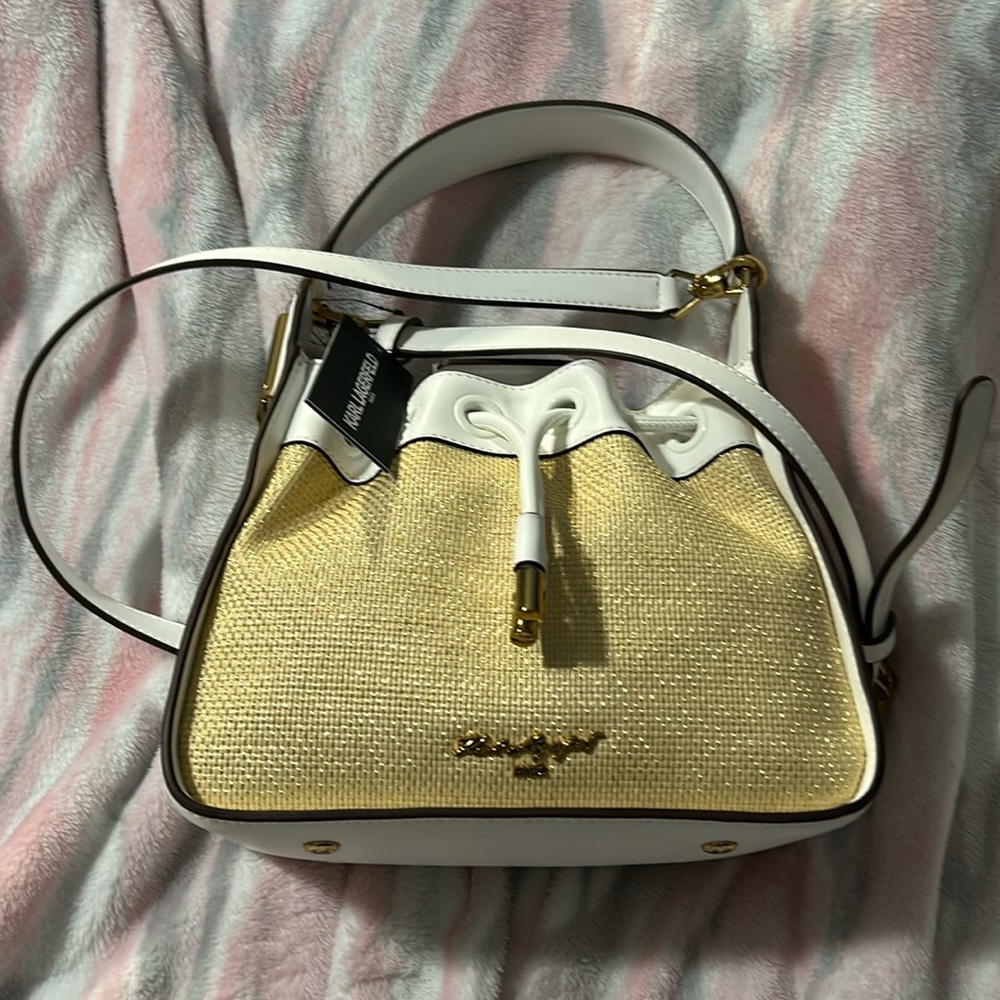 Karl Lagerfeld Paris Sables Bucket Bag in White and gold color